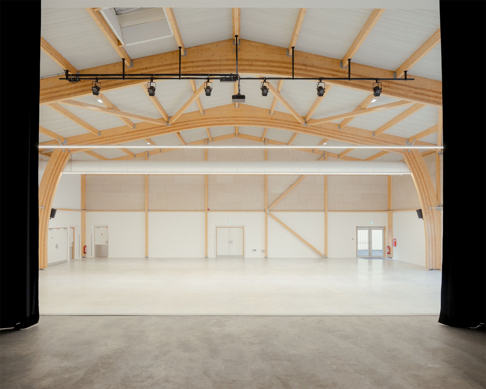 salle festive – cléguer (56) – 2026 – EEUN ARCHITECTURE